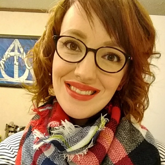 Meet your Posher, Page - Picture 2 of 8